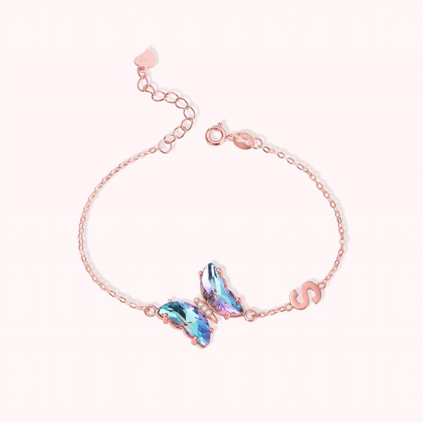 Bracelet or rose, pendentif papillon Lilas arc-en-ciel, avec initiale.