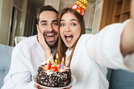Comment offrir à votre petite amie un anniversaire inoubliable ?