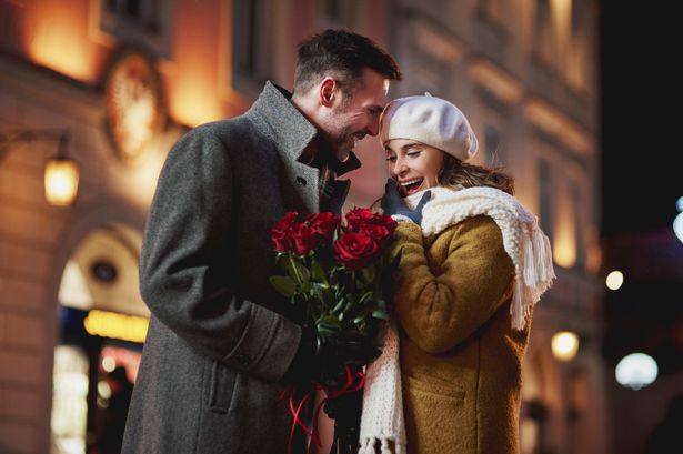 Comment puis-je surprendre ma femme de manière romantique à la Saint