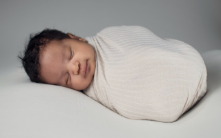 51 idées de  prénoms de garçons pour bébés métisses