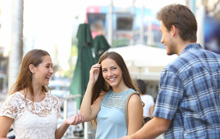 Comment impressionner une fille en une seule phrase