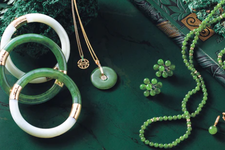 Comment nettoyer et entretenir des bijoux en jade?