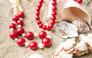 Pourquoi les bijoux en corail sont-ils si chers?