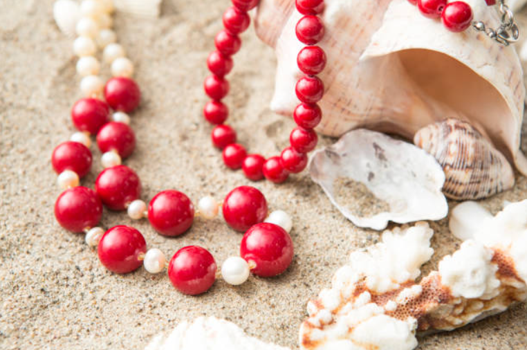 Pourquoi les bijoux en corail sont-ils si chers?