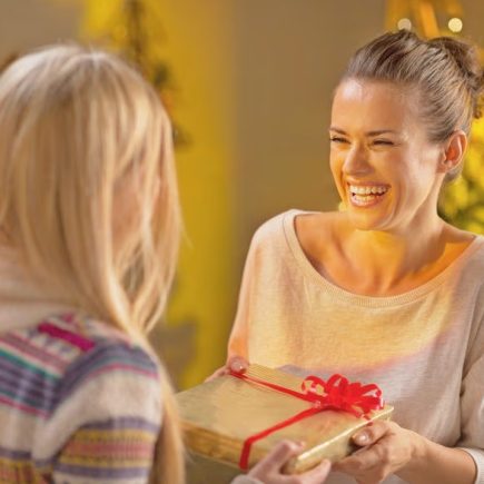 Quel cadeau offrir à sa belle-mère pour Noël ?