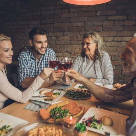 Qu’apporter au dîner de Thanksgiving chez la famille de votre petit ami