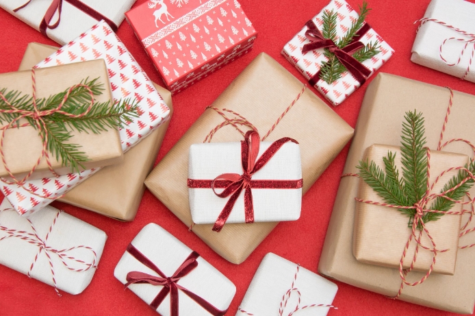Etiquettes et pochettes cadeaux de Noël à imprimer éco-responsable