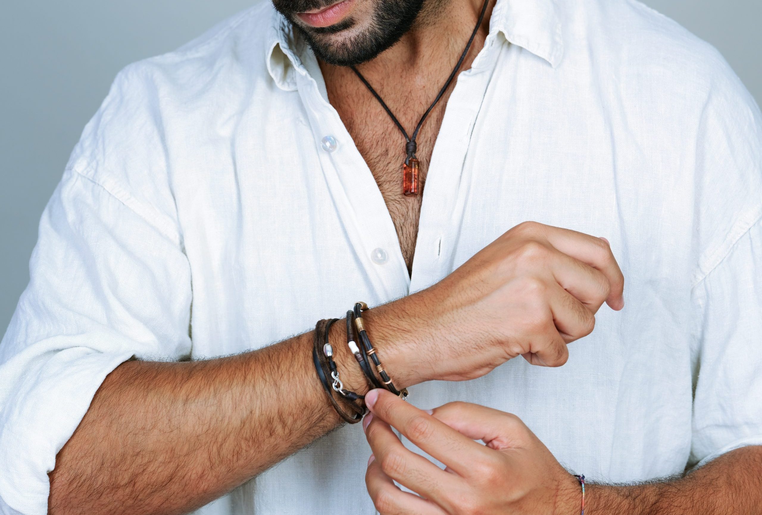 Bracelet tendance pour la fête des pères avec message personnalisé : un cadeau original plein de charme