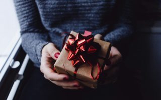 Les cadeaux personnalisés les plus originaux pour une Fête des Mères inoubliable