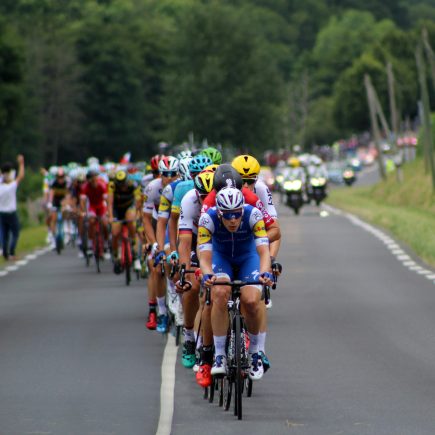 Tour de France 2025 : Planifiez Vos Vacances d'Été sur les Plus Belles Routes de France