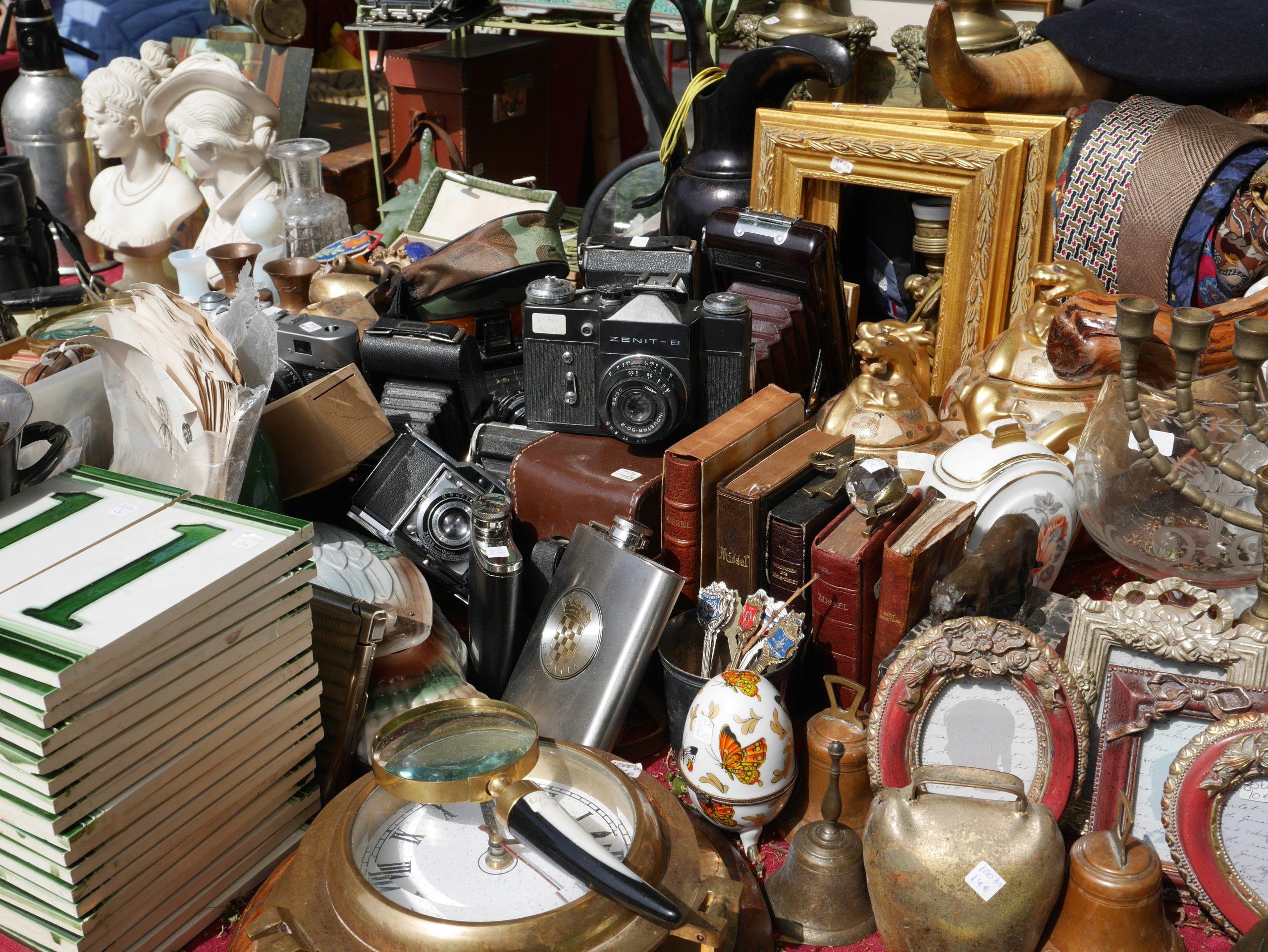 Faire du brocantage