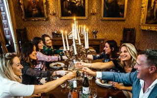 Discours de Noël : comment trouver les mots justes pour vos toasts et allocutions de fin d'année