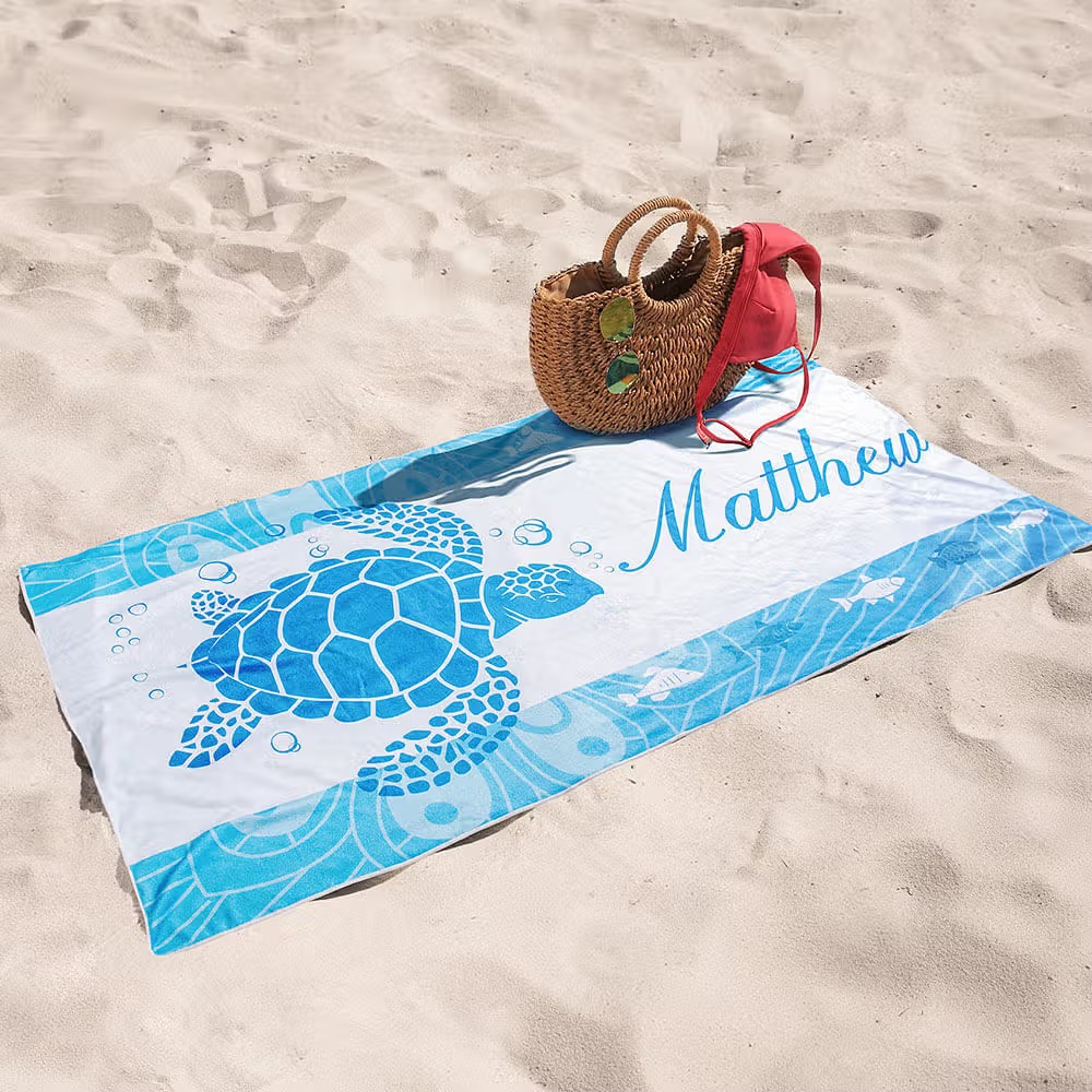 Personnalisez votre serviette de plage avec les motifs estivaux