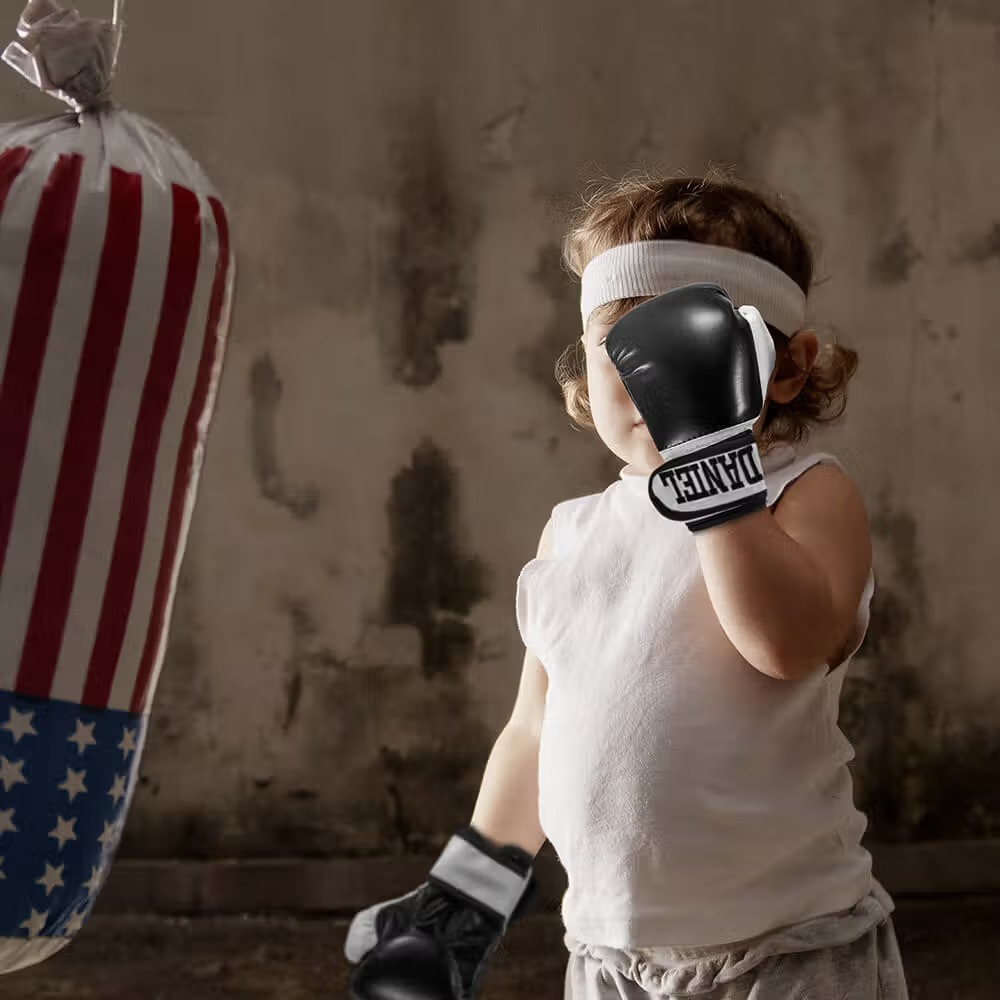 Idée cadeau pour jeune boxeur : pourquoi choisir des gants de boxe personnalisés ?