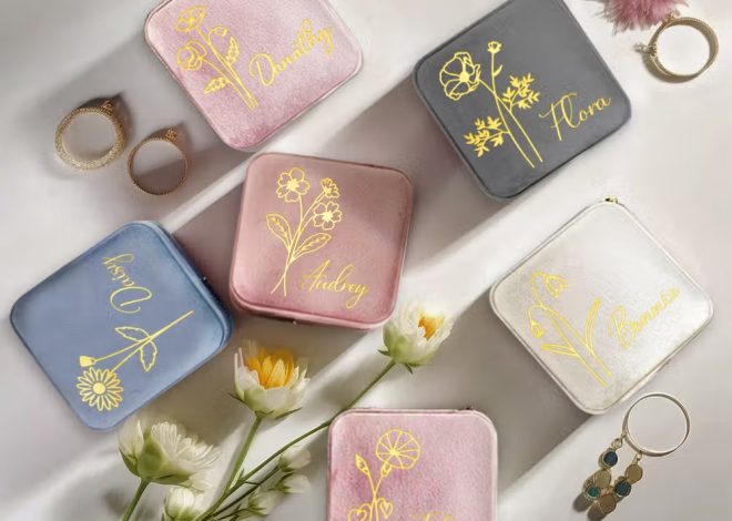 Boîte à bijoux personnalisée avec fleur de naissance : une jolie façon de ranger ses bijoux