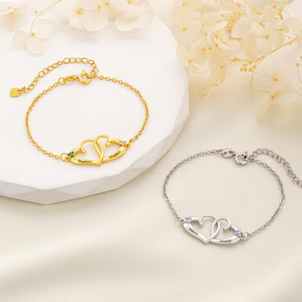 Bijoux personnalisés d’été : comment conserver vos plus beaux souvenirs grâce à un bijou unique ?