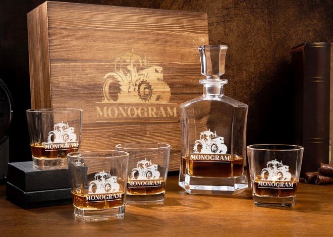 Un coffret à whisky personnalisé sur le thème du tracteur pour les amateurs de style rustique