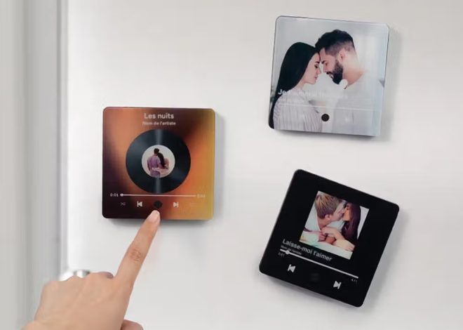 Comment transformer une chanson en souvenir ? L’aimant de frigo musical personnalisé