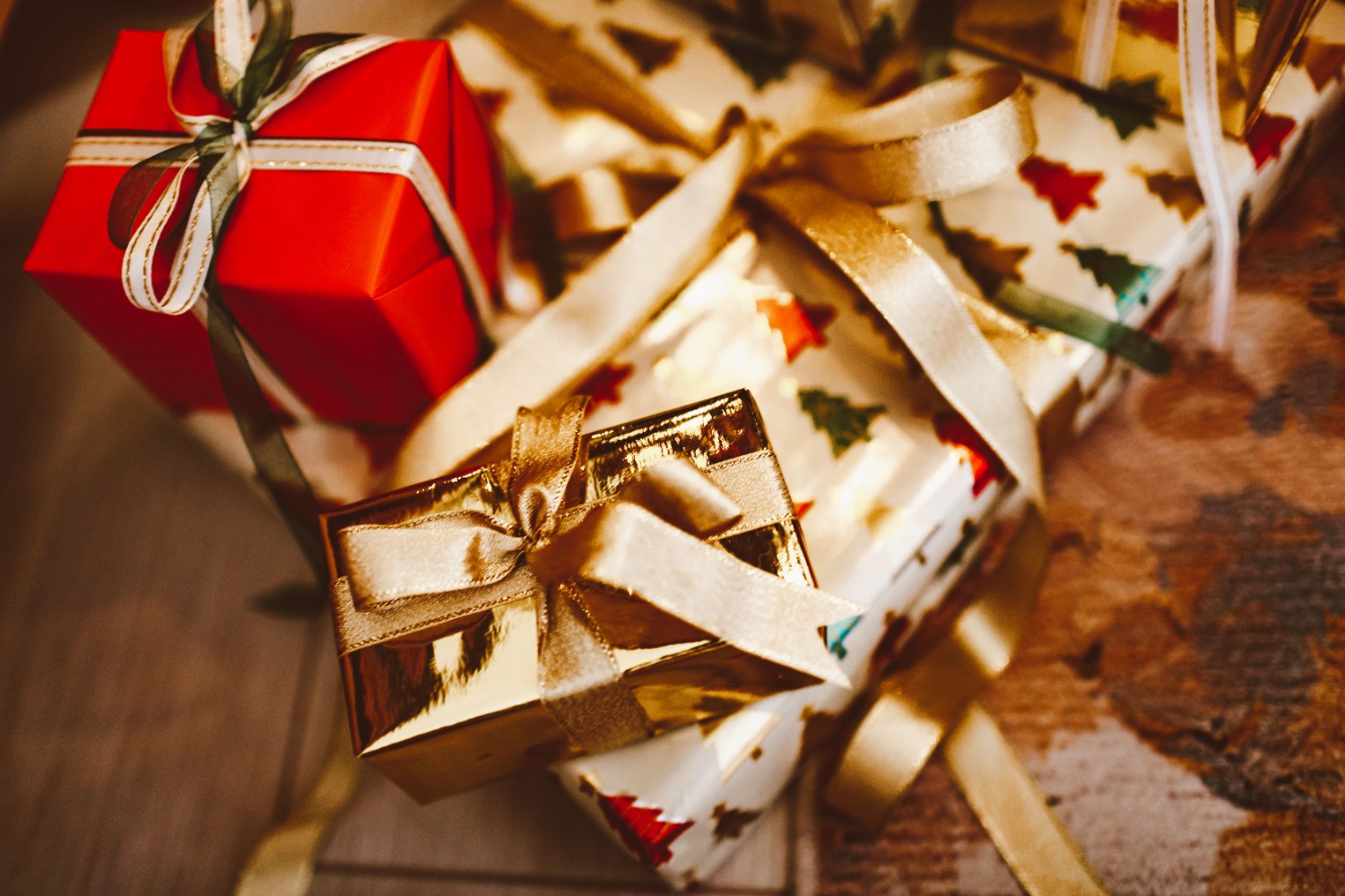 Comment Créer des Emballages Cadeaux de Noël Uniques et Mémorables ?