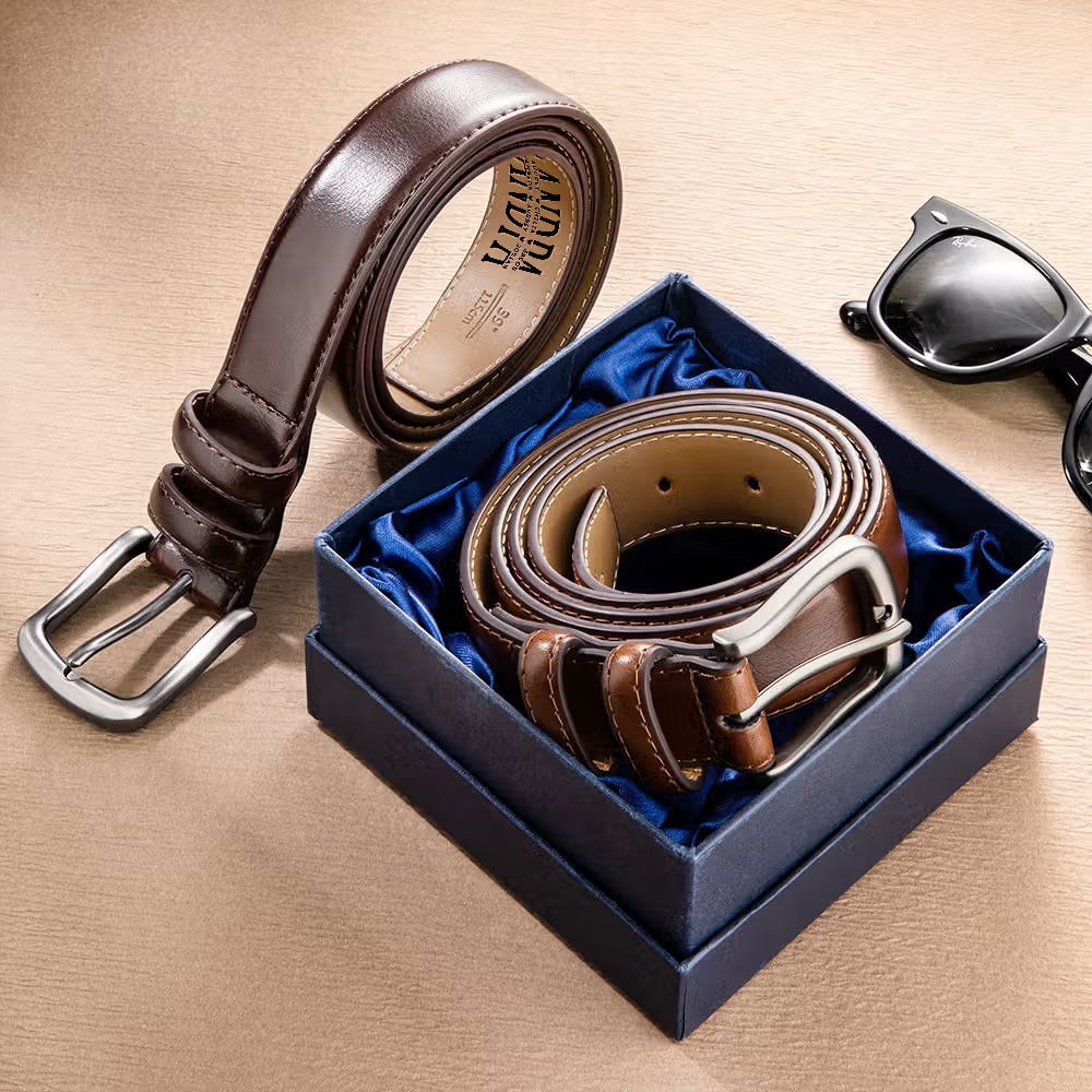 Cadeau inoubliable pour homme : le charme discret de la ceinture en cuir gravée