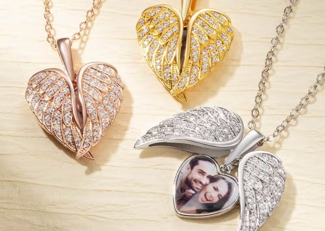 Collier personnalisé avec photo : et si votre plus beau souvenir se cachait derrière des ailes d’ange ?