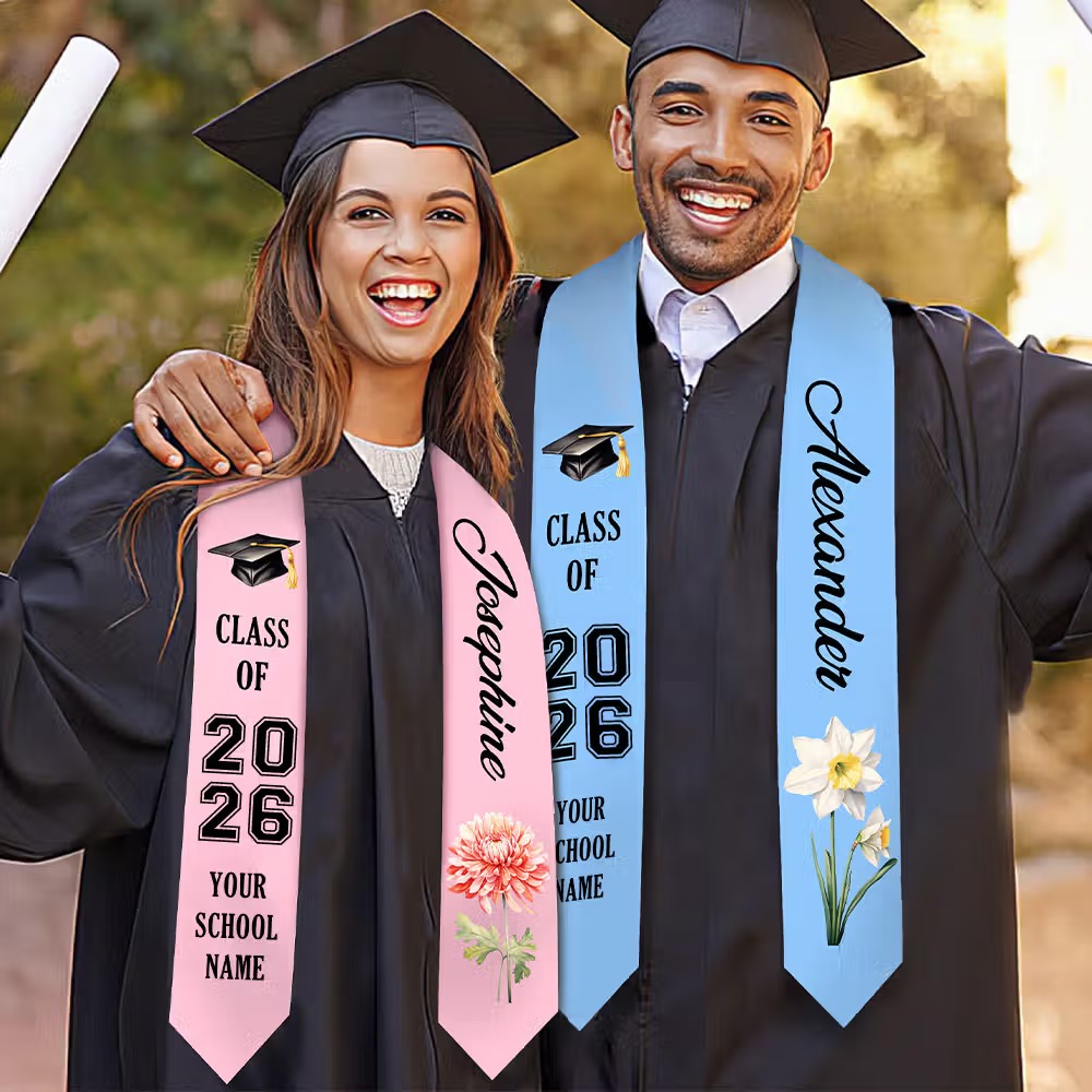 Étole de graduation personnalisée avec fleur de naissance : l’accessoire unique pour célébrer votre diplôme