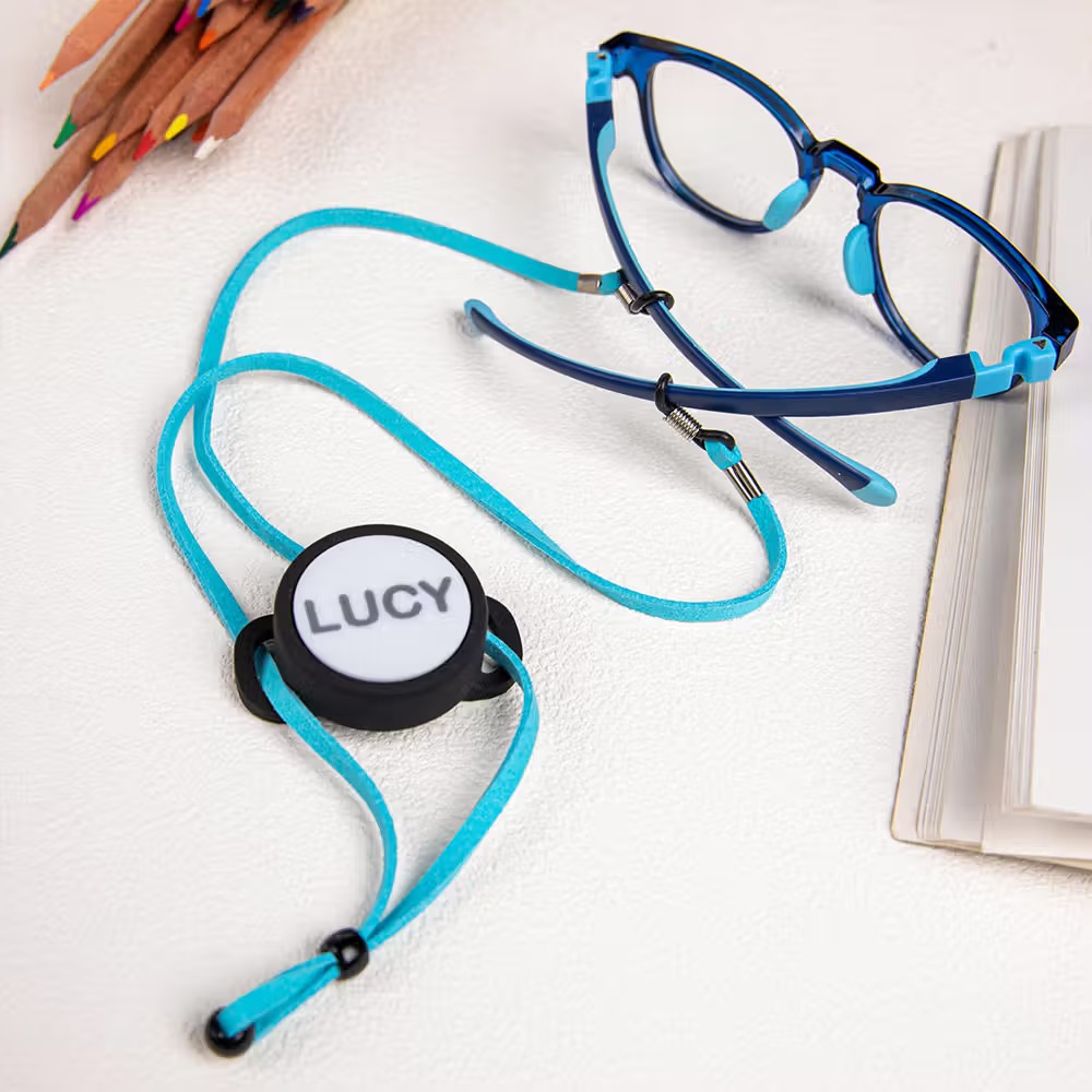 Comment ne plus perdre ses lunettes ? La lanière avec support AirTag qui change tout