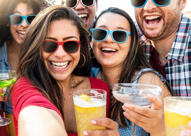 Pourquoi les lunettes de soleil personnalisées sont-elles l’accessoire indispensable de votre soirée ?