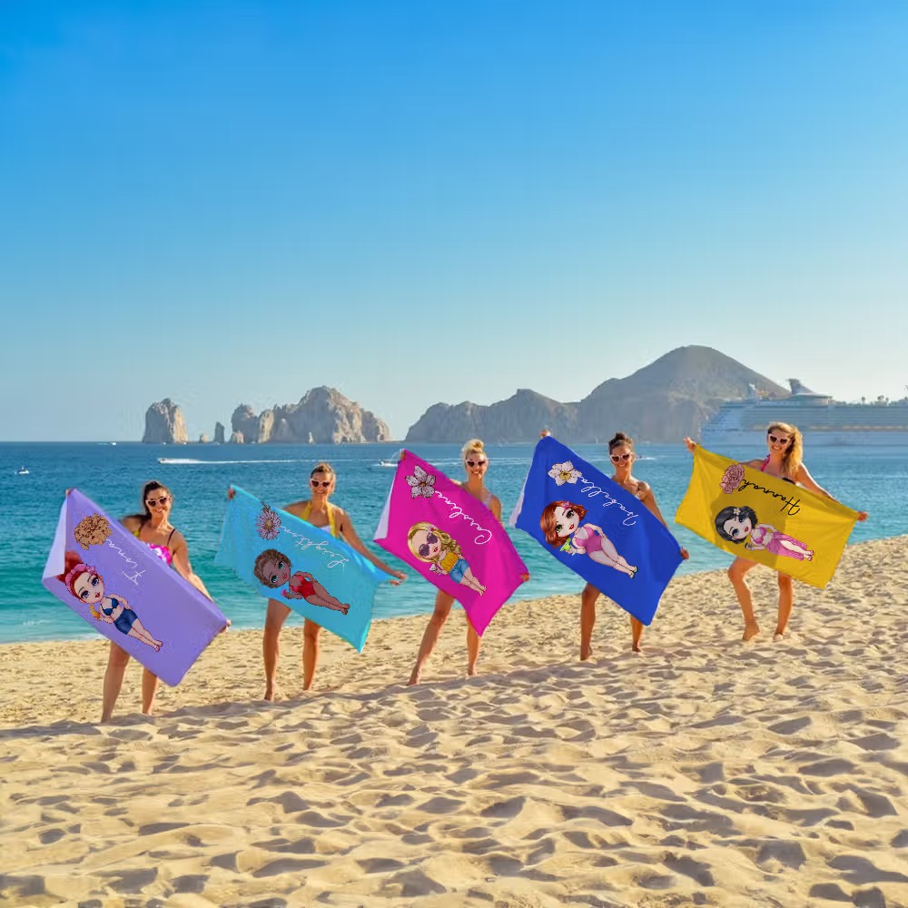 Préparez vos vacances avec la serviette de plage personnalisée avec personnage et fleur de naissance