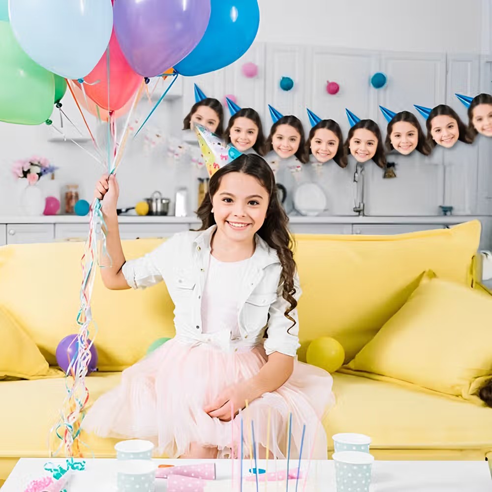 Guirlande photo personnalisée avec chapeaux de fête : la décoration d’anniversaire incontournable