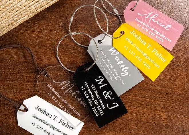 Étiquette de Bagage Personnalisée en Acrylique : L’Accessoire Incontournable pour Vos Voyages